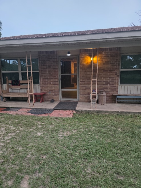 Building Photo - 255 Private Rd 3396