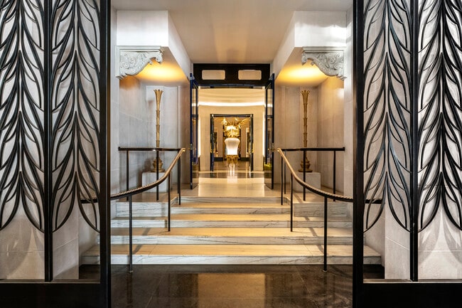 Building Photo - 111 W 57th St