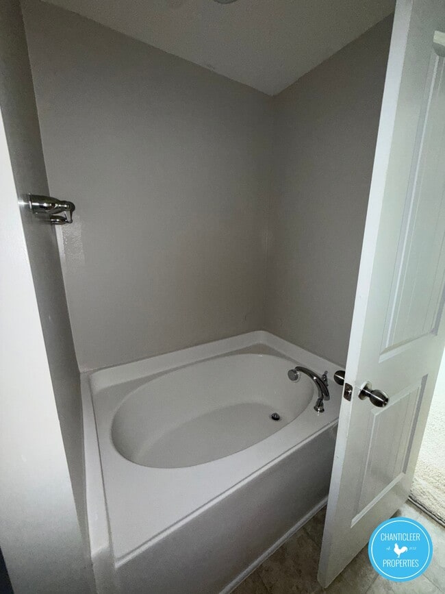 Building Photo - 3721 Landshire View Lane