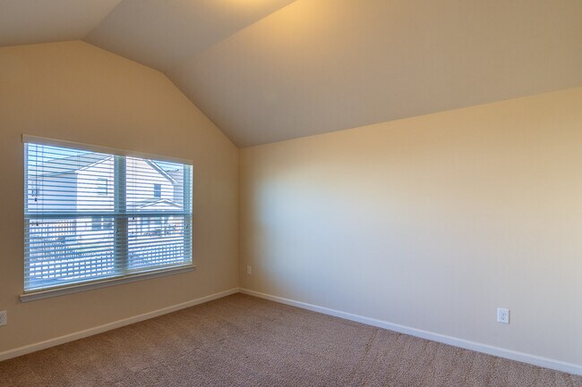 Building Photo - 3375 Grove Landing Cir