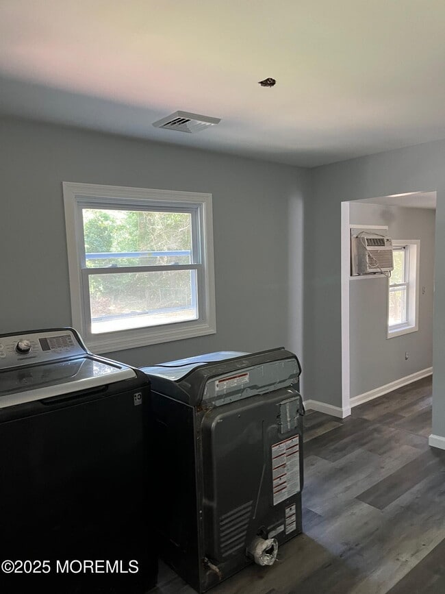 Building Photo - 1971 Church Rd