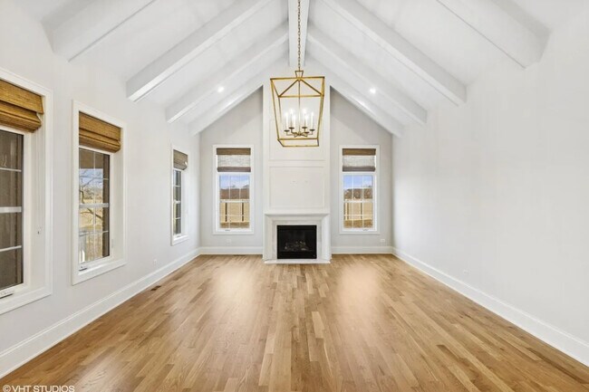 Building Photo - 6206 Flagg Creek Ln