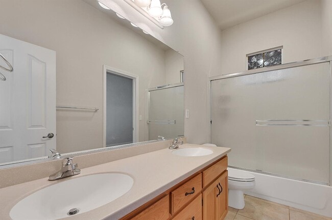 Building Photo - 1889 Tres Picos Dr