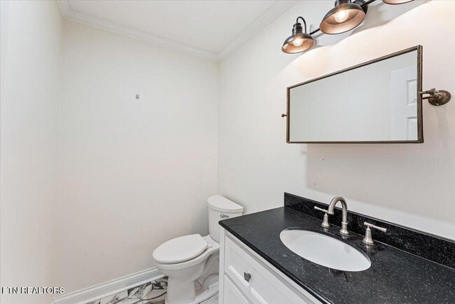 Building Photo - 8930 Wesley Pl