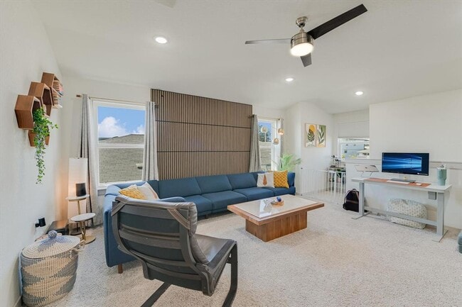 Building Photo - 14013 Zuhause Dr