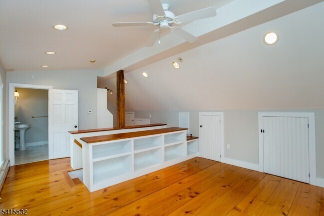 Building Photo - 2170 Daniel Bray Hwy