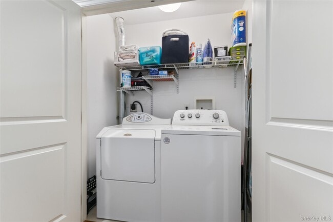 Building Photo - 11 Station Pl