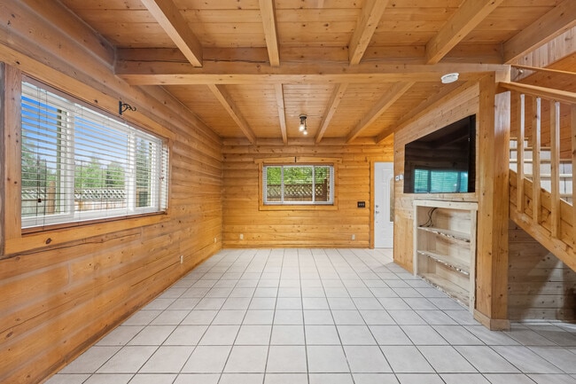 Building Photo - 965 Seawolf Dr