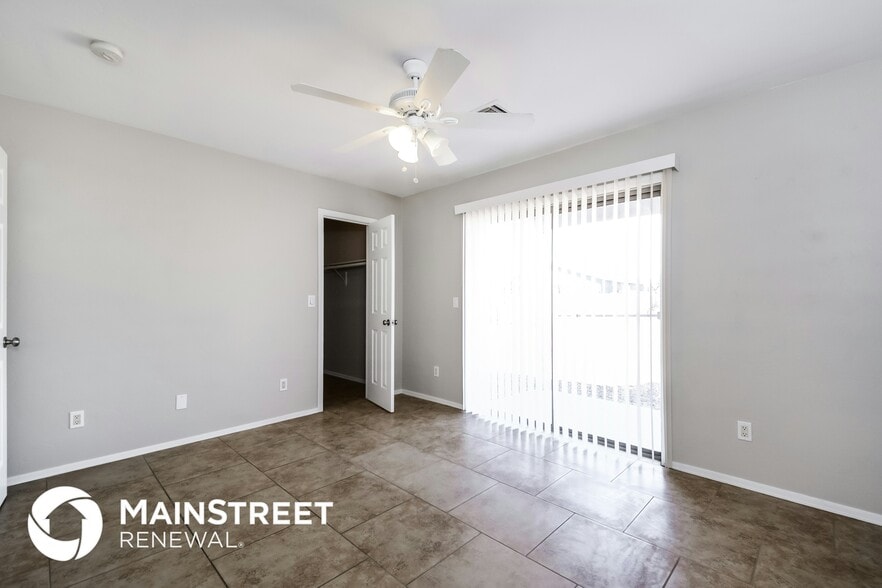 Building Photo - 5040 Fremont Ave