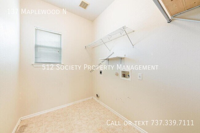 Building Photo - 137 Maplewood N