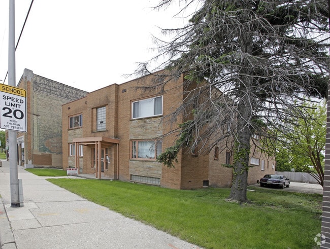 Building Photo - 5411 W Vliet St