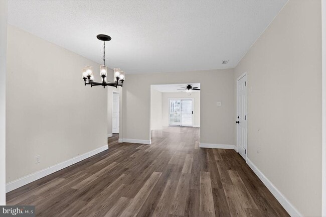 Building Photo - 32 Rosewood Rd