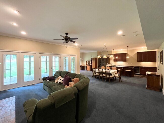 Building Photo - Incredible 4BD, 6.5BA Raleigh Home Near Fa...
