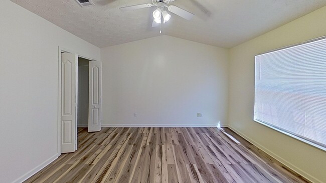 Building Photo - Three Bedroom Home Available NOW near 331 Bridge! With Solar!! Basic internet included as well!