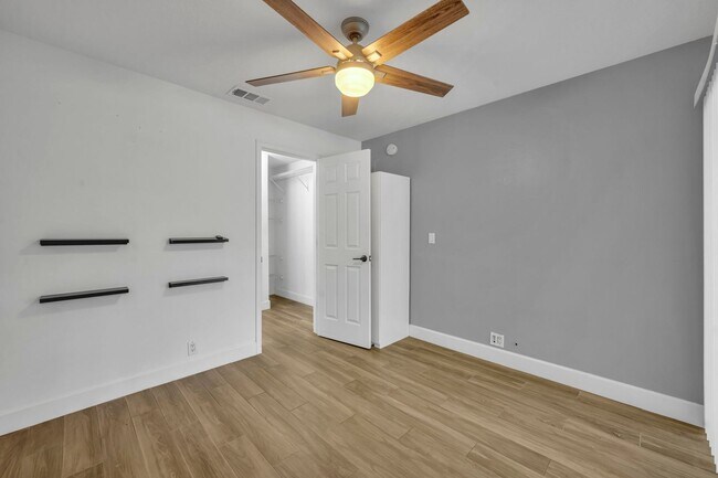 Building Photo - The Highlands in Winter Springs