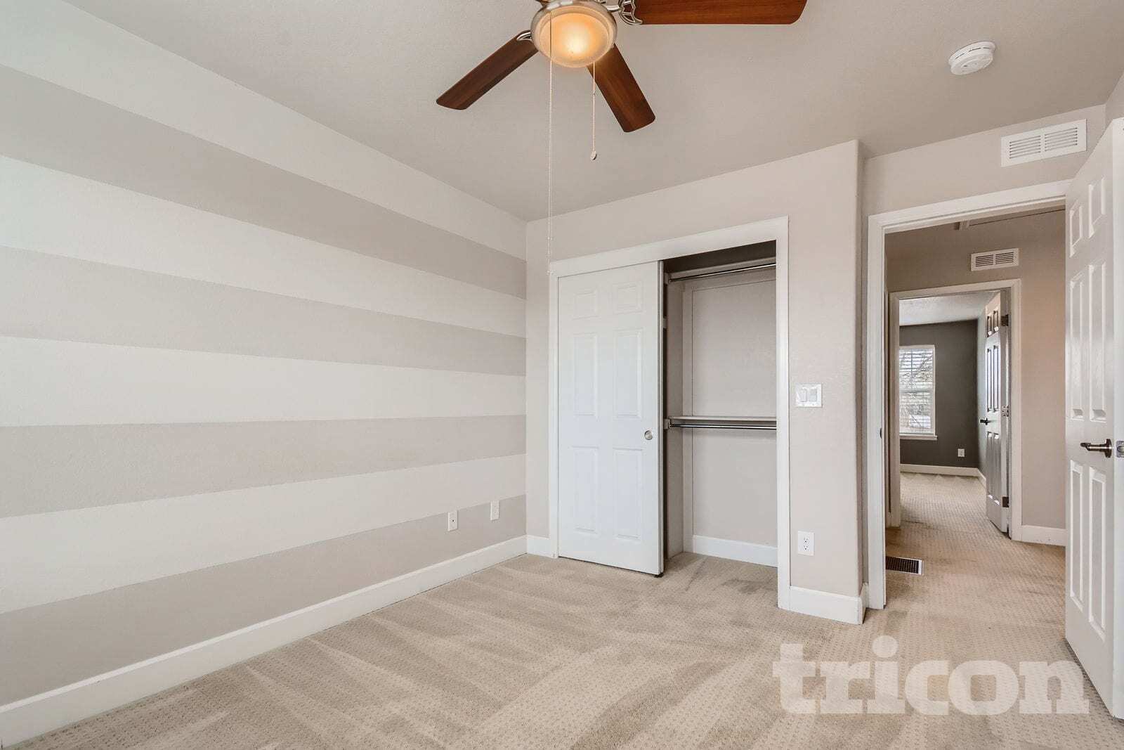 Building Photo - 9805 W Hinsdale Pl