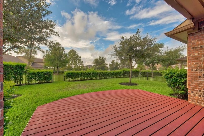 Building Photo - 6906 Patterson Dr