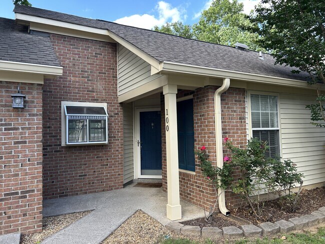 Building Photo - 100 Meridian Ct