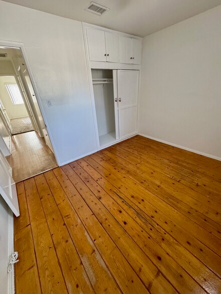 Second Bedroom - 5424 Vantage Ave