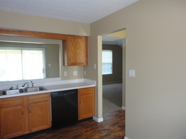 Building Photo - 936 Hathaway Dr