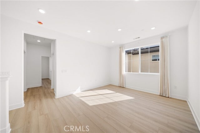 Building Photo - 297 Shoveler