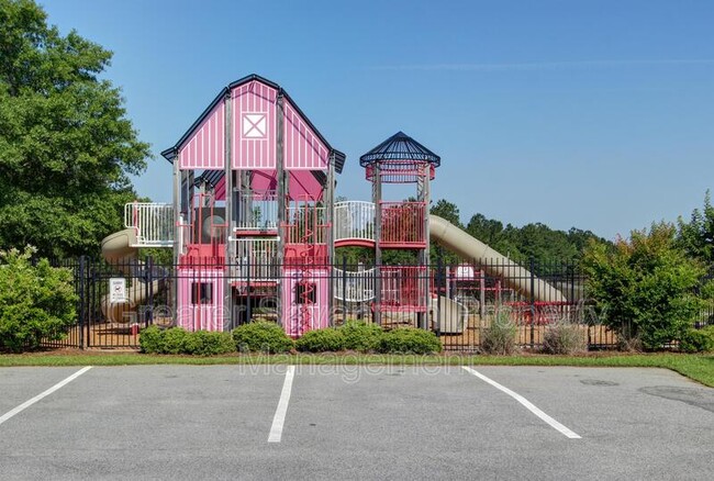 Building Photo - 132 Rocking Horse Ln