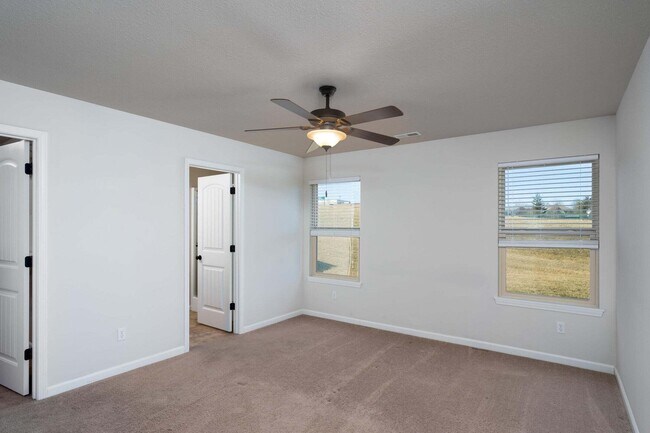 Building Photo - 5803 Abercorn Dr