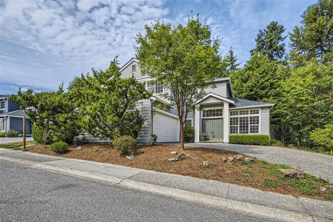 Building Photo - Spacious 4-Bedroom Home in Kenmore | Private Greenbelt Setting + Landscaping Included