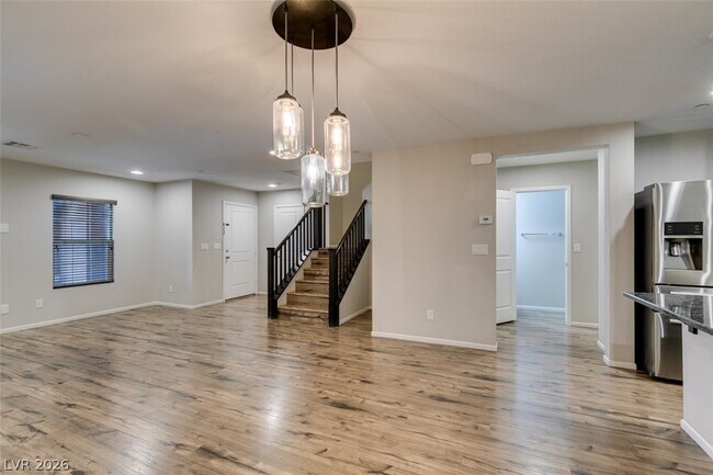 Building Photo - 3009 Camino Sereno Ave