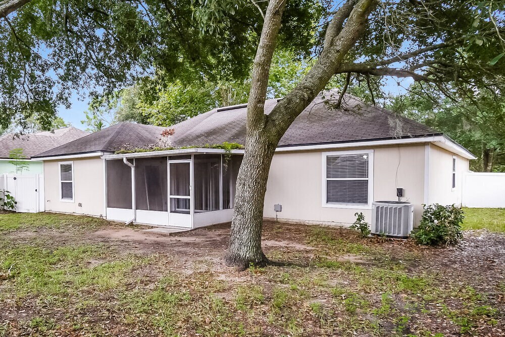 Building Photo - 2695 Coachman Lakes Dr