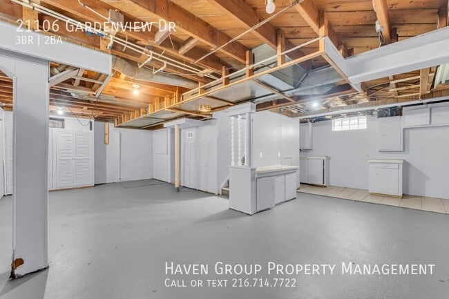 Building Photo - 21106 Gardenview Dr