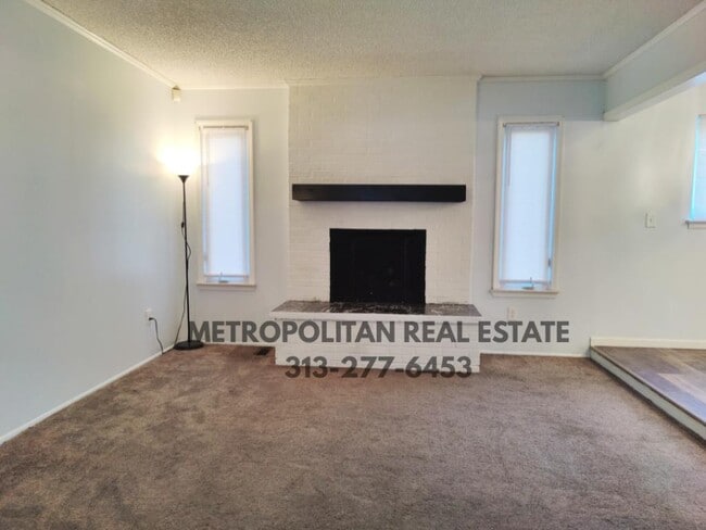 Building Photo - 6973 Chirrewa St