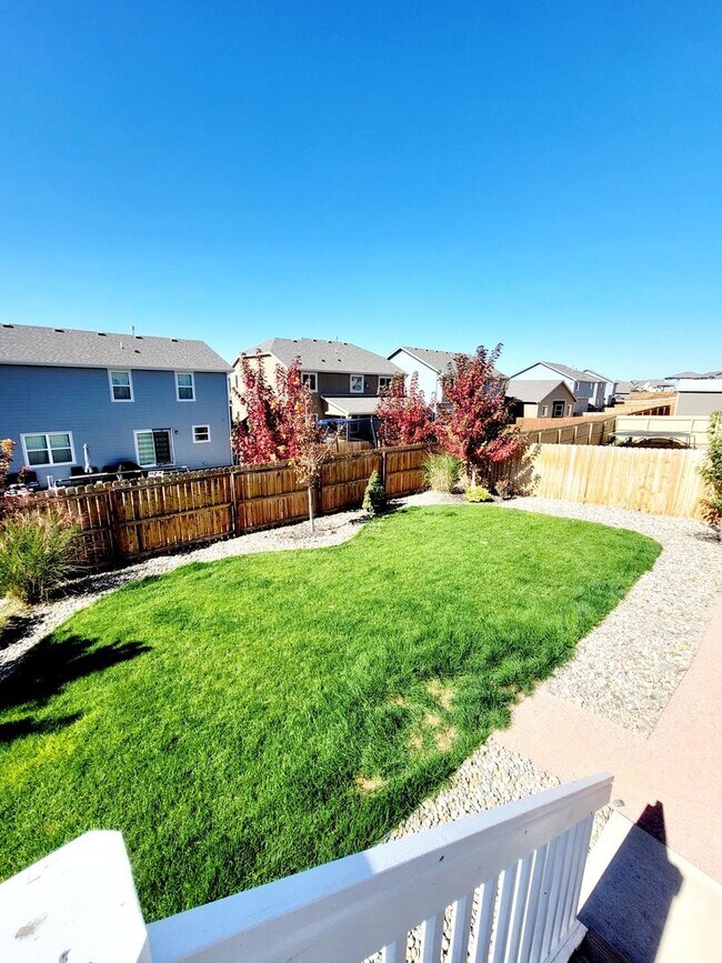 Building Photo - 7376 Peachleaf Dr