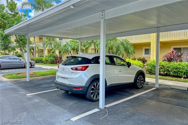 Building Photo - 8294 Key Royal Cir