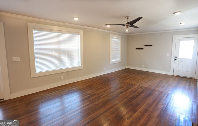 Building Photo - 68 Hayes St