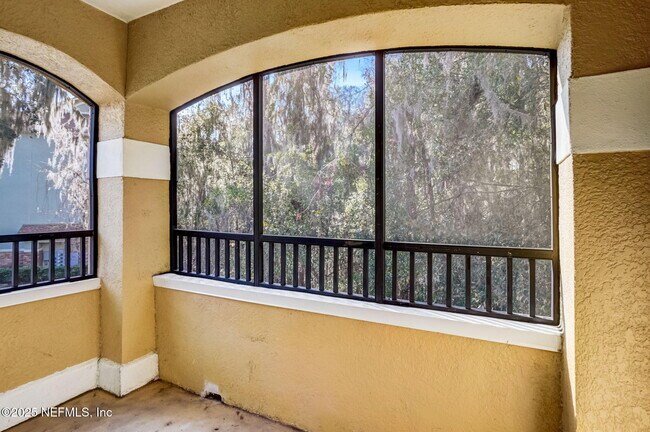 Building Photo - 8539 Gate Pkwy W