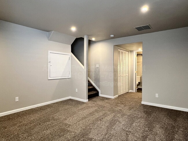 Building Photo - 5851 Granby Hill Dr
