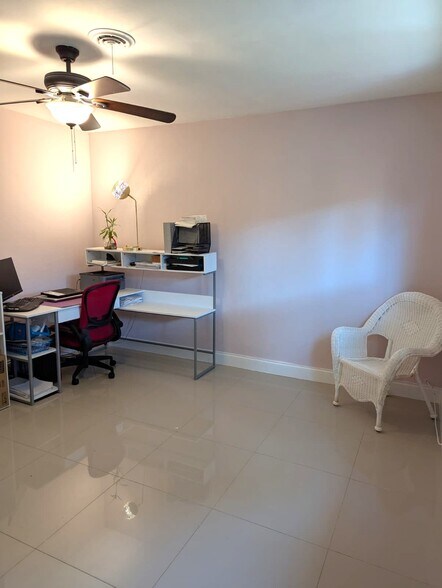 2nd Bedroom - 2220 NE 37th St