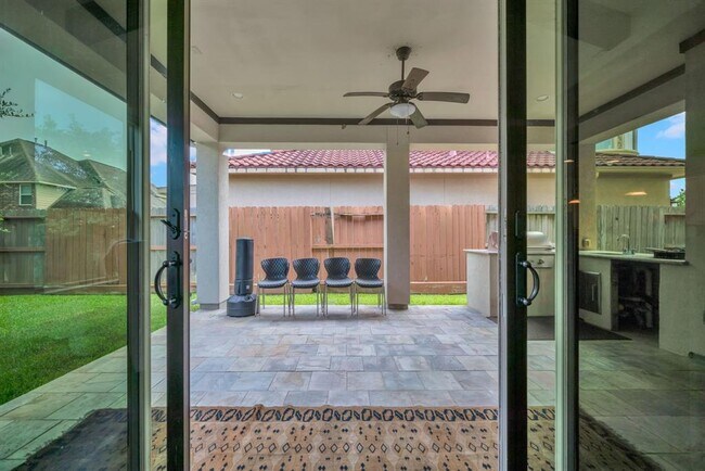 Building Photo - 26006 Carolina Cherry Ct