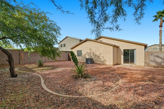 Building Photo - Johnson Ranch 3 Bedroom! Tile Throughout All Appliances!