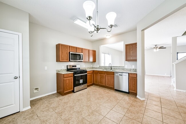 Building Photo - 6203 Gillian Park Dr