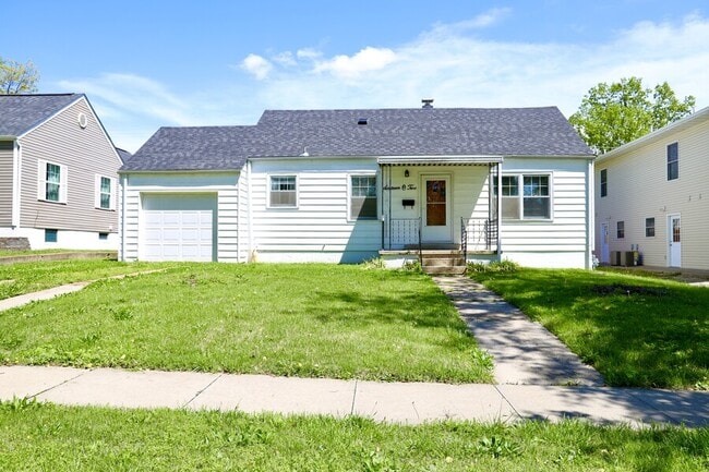 Primary Photo - 1602 N Olive St