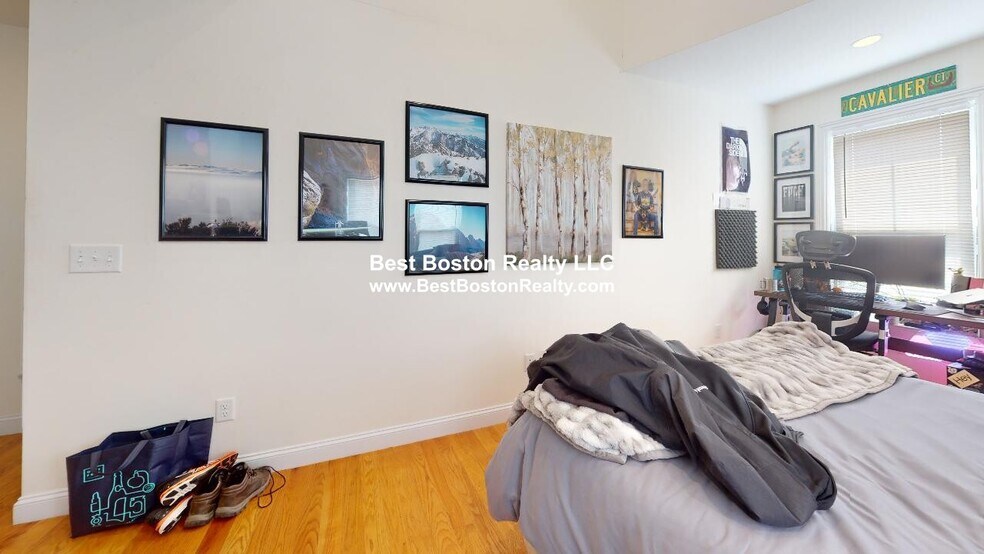 Building Photo - 23 Porter St