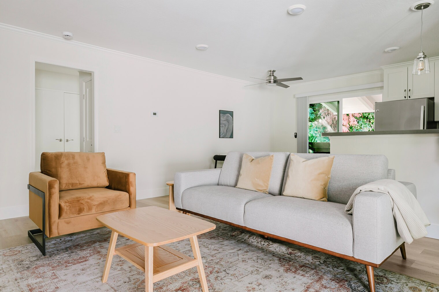 Building Photo - 848 Jordan Ave