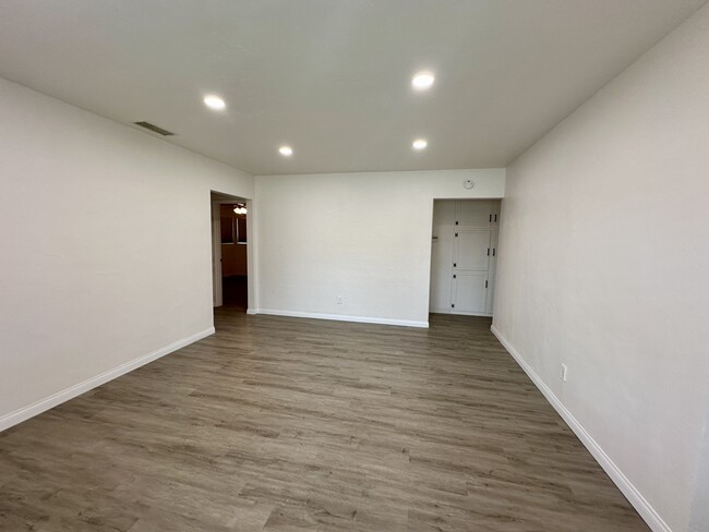 Building Photo - 13239 Idyl Dr