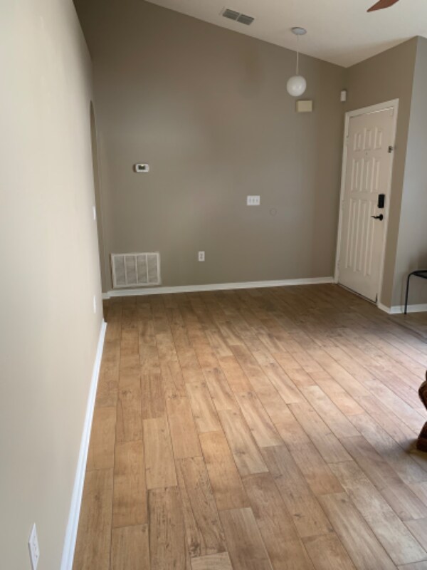 Building Photo - 659 Brightview Dr