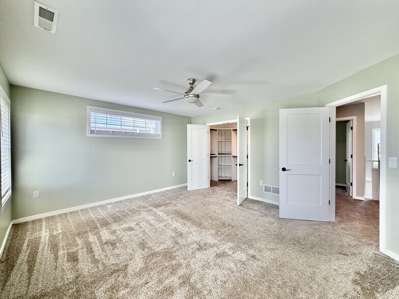 Building Photo - 3184 Warbler Ct