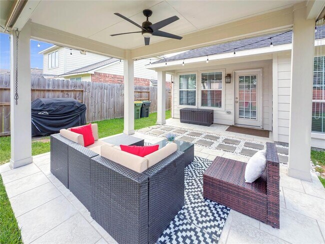 Building Photo - 2516 Spring Landing Dr