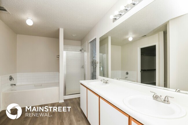 Building Photo - 1220 Cheyenne Ct