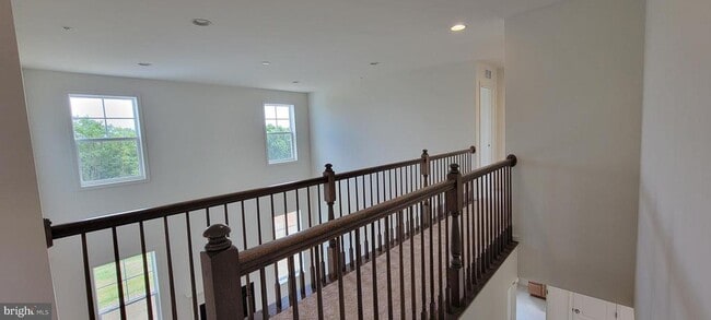 Building Photo - 9431 Alloway Dr